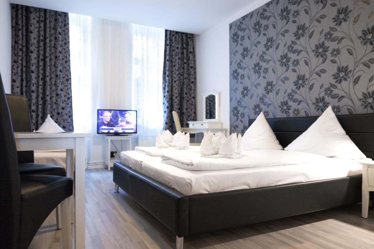 Pension Marie Prenzlauer Berg Berlin Bagian luar foto