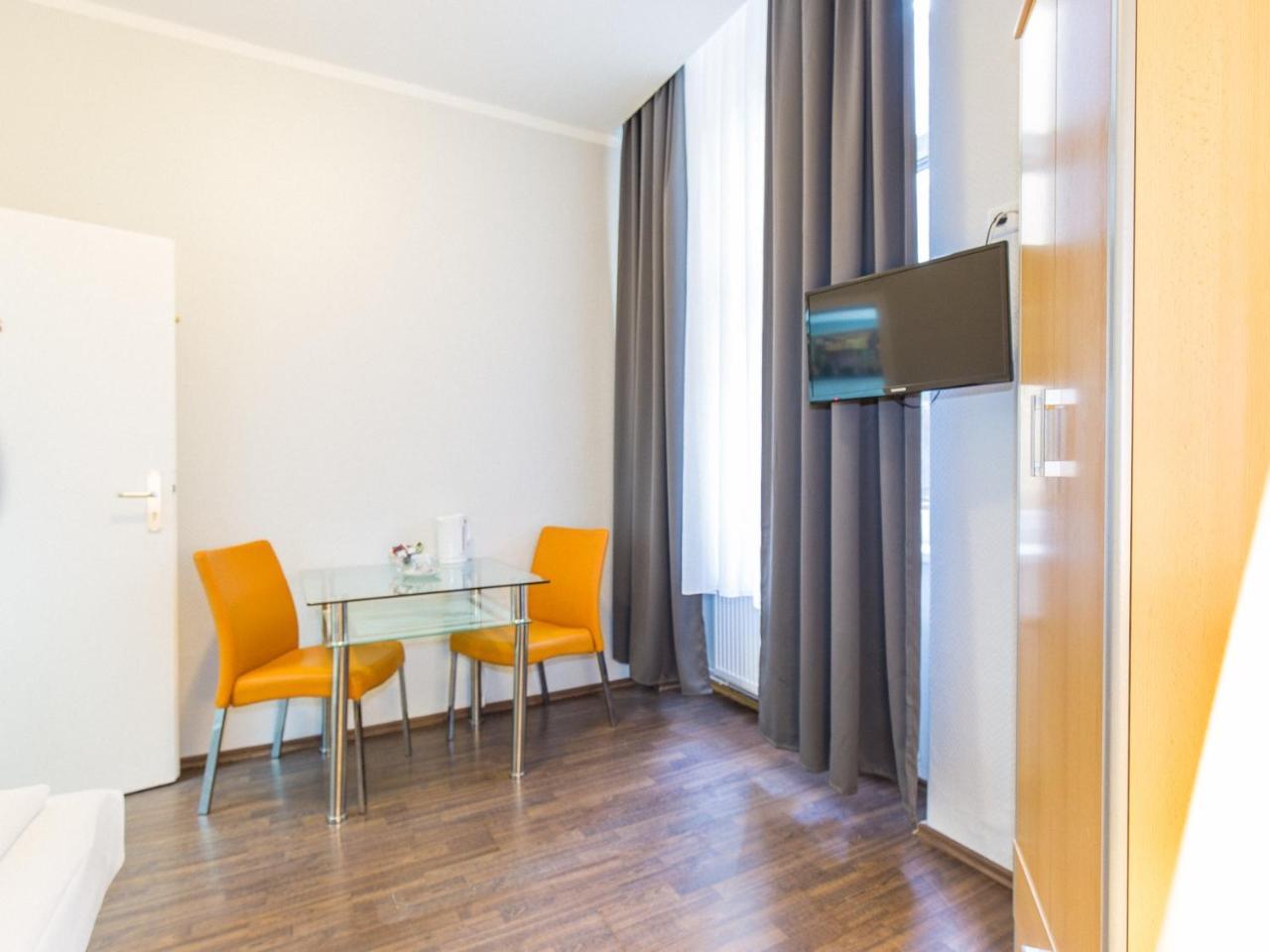 Pension Marie Prenzlauer Berg Berlin Bagian luar foto