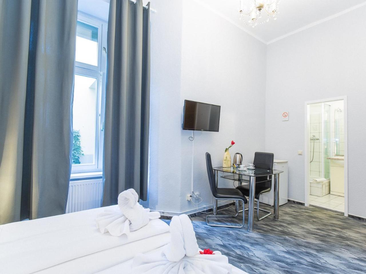 Pension Marie Prenzlauer Berg Berlin Bagian luar foto